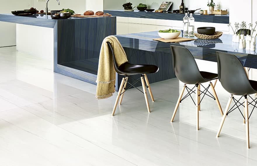 Marble effect ceramic tile