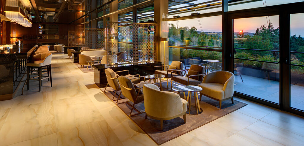 Lounge Bar in Italy