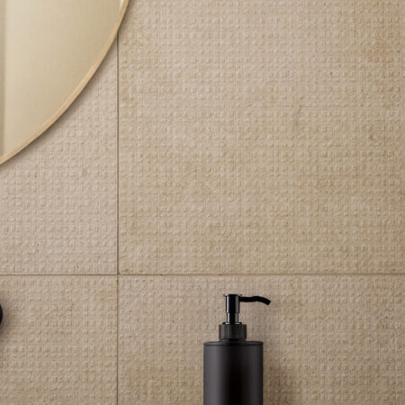 05_Moon-Cream_gallery